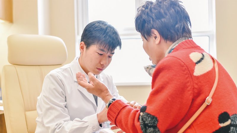 上海失能老人护理假条流程详解：如何顺利办理？**