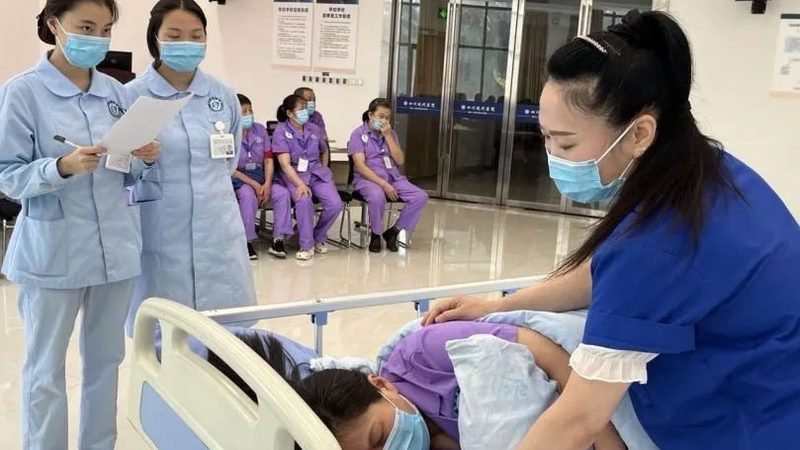 医院护工与居家护工：护理服务模式的差异解析